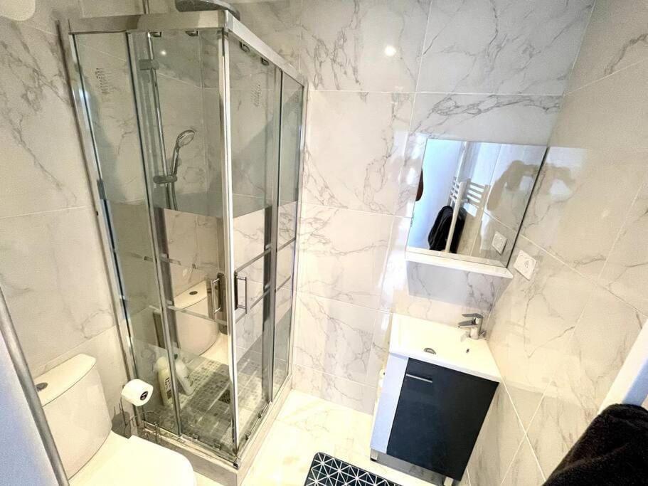 La Residence Des Celestins - Appartement Duplex N17 - Centre Виши Екстериор снимка